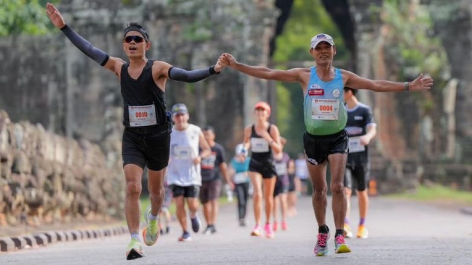participant-celebrated-while-they-contested-in-the-khmer-empire-marathon-held-in-siem-rap-in-august.-ministry-of-information.jpg