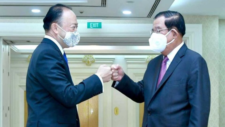 prime-minister-hun-sen-right-meets-with-australian-ambassador-pablo-kang-on-april-1.-spm-copy.jpg