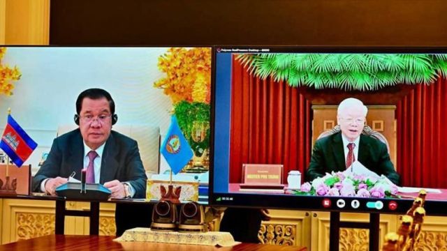 prime_minister_hun_sen_meets_with_nguyen_phu_trong_the_leader_of_the_communist_party_of_vietnam_via_video_link_on_august_5._spm.jpg