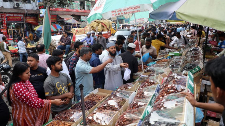 Prices of essentials in Bangladesh rise ahead of Ramadan