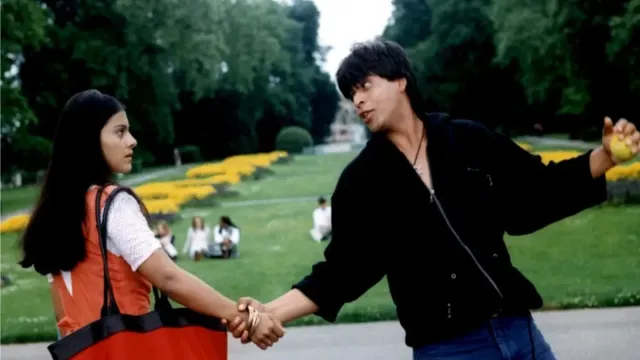 shah-rukh-khan-kajol-ddlj-dilwale-dulhania-le-jayenge-jpg.webp