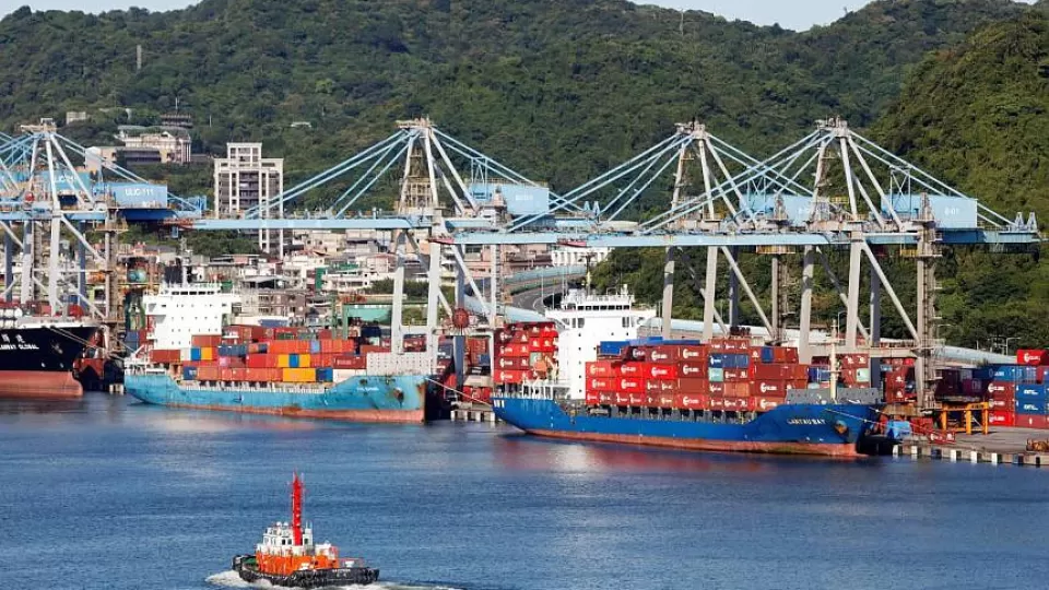 sv_ships_080922.webp