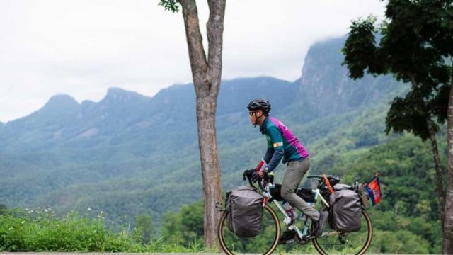 tiv_dararith_cycles_around_of_southeast_asia_to_raise_fund_for_angkor_hospital_for_children_ach._ach.jpg