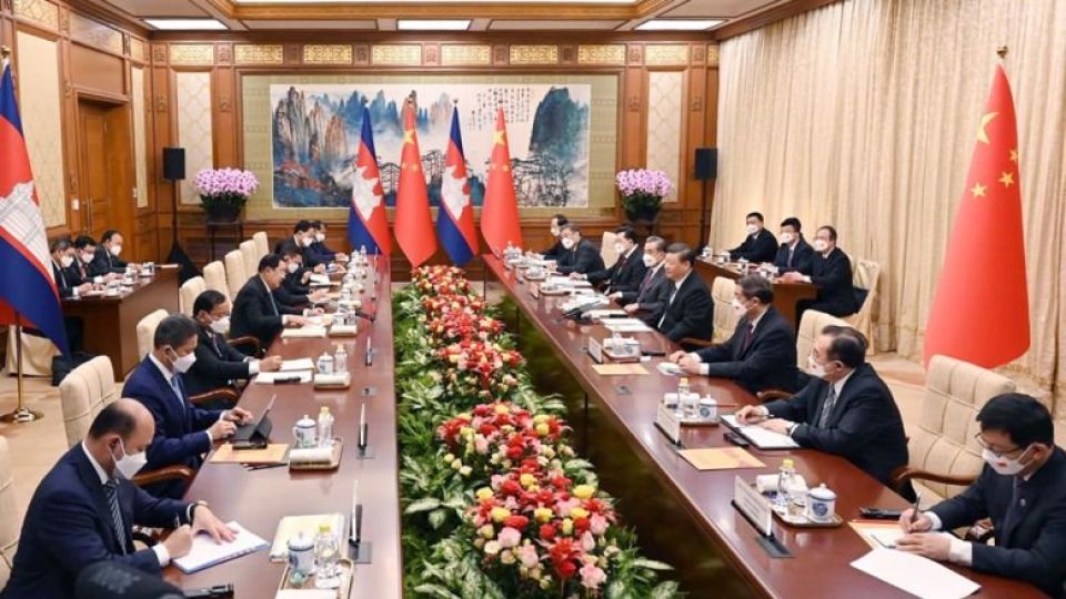 topic-11.-pm-hun-sen-met-with-president-xi-jinping-on-supports-cambodia-in-independently-choosing-a-development-on-10-02-2023-by-spm-page.jpg