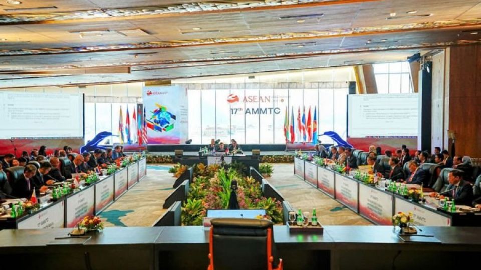 topic-19-secretary-of-state-of-the-ministry-of-interior-sok-phal-join-discussion-on-combat-transnational-crimes-in-indonesia-on-23-08-2023by-interior-page-5.jpg