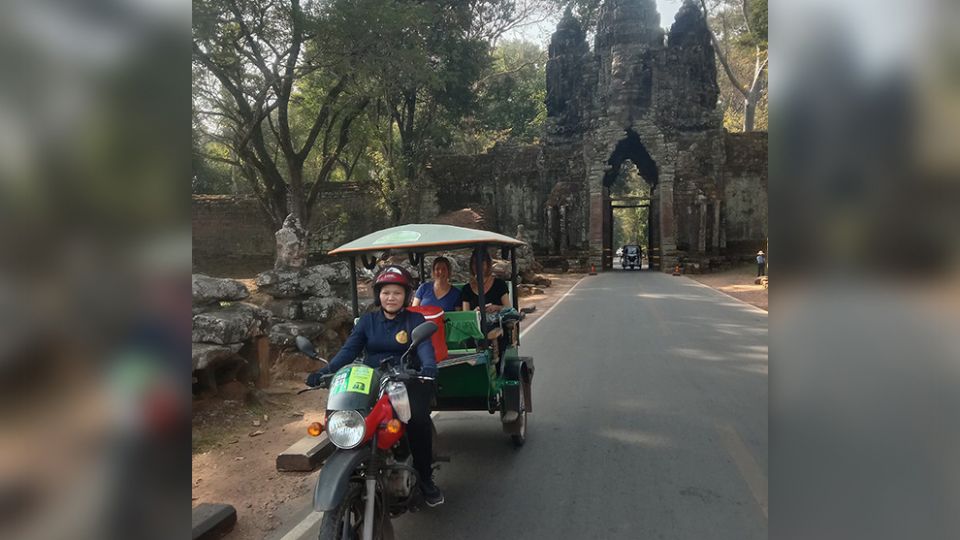 tuk.jpg