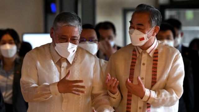 wang-yi-enrique-manalo-6july2022-620x412-1.jpg