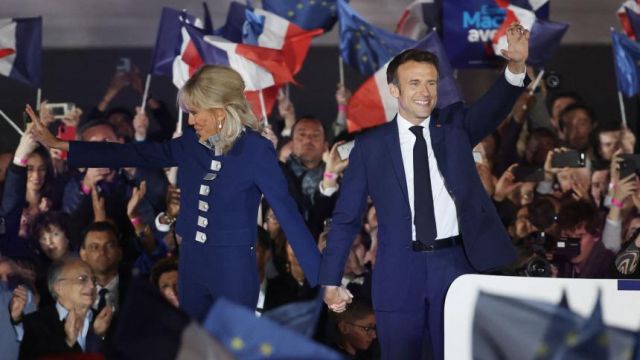 yu_macronwin2504.jpg